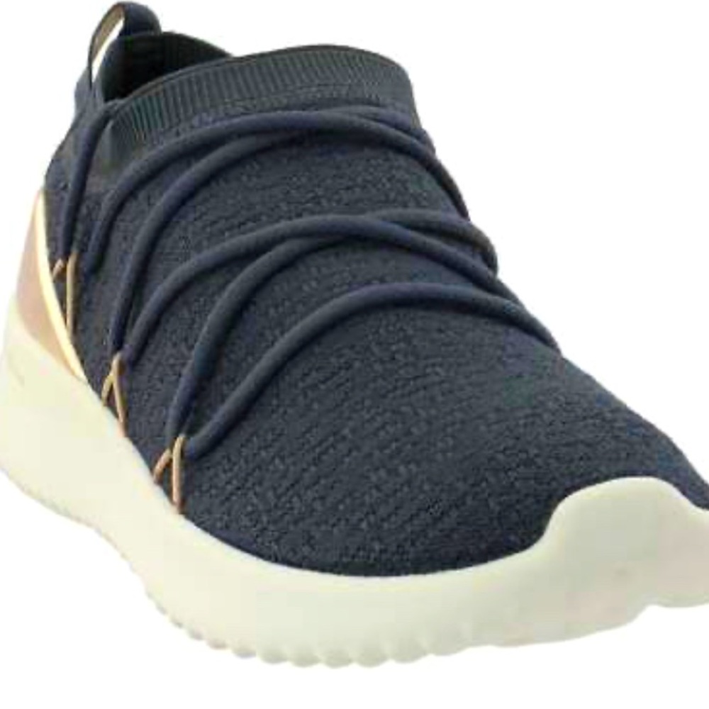 Adidas cloud foam knit shoes EUC